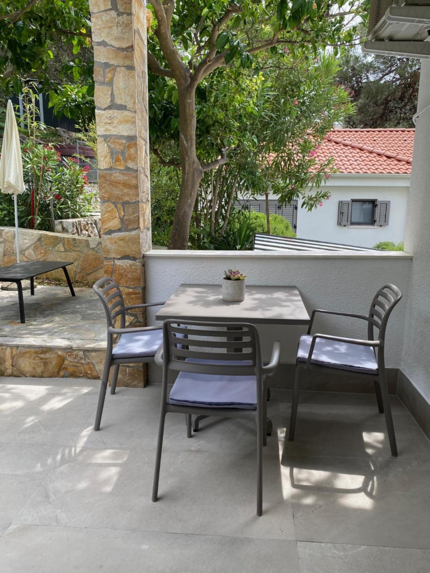 Apartments & Rooms Bianca Mali Lošinj Buitenkant foto